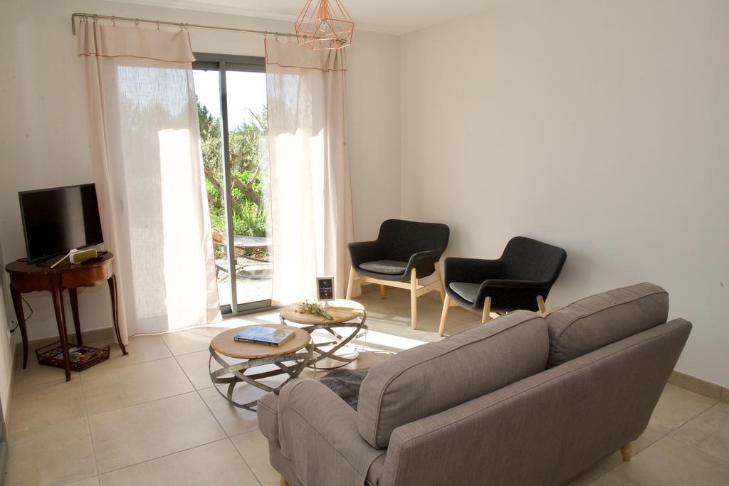 Les Lodges Du Pic Le Triadou ภายนอก รูปภาพ